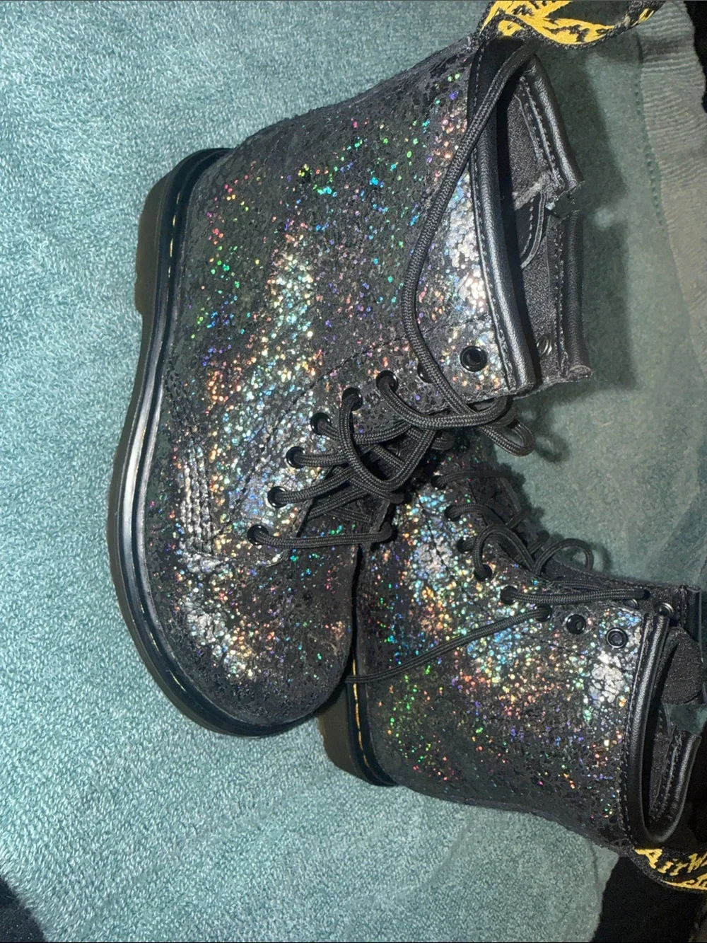 Dr. Martens kids lace